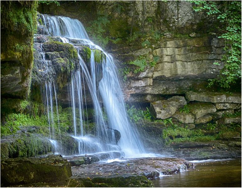Dales Waterfall.jpg - Open